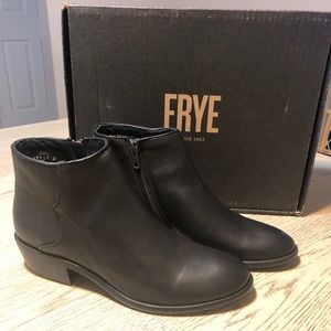 Frye Carson Piping Bootie
